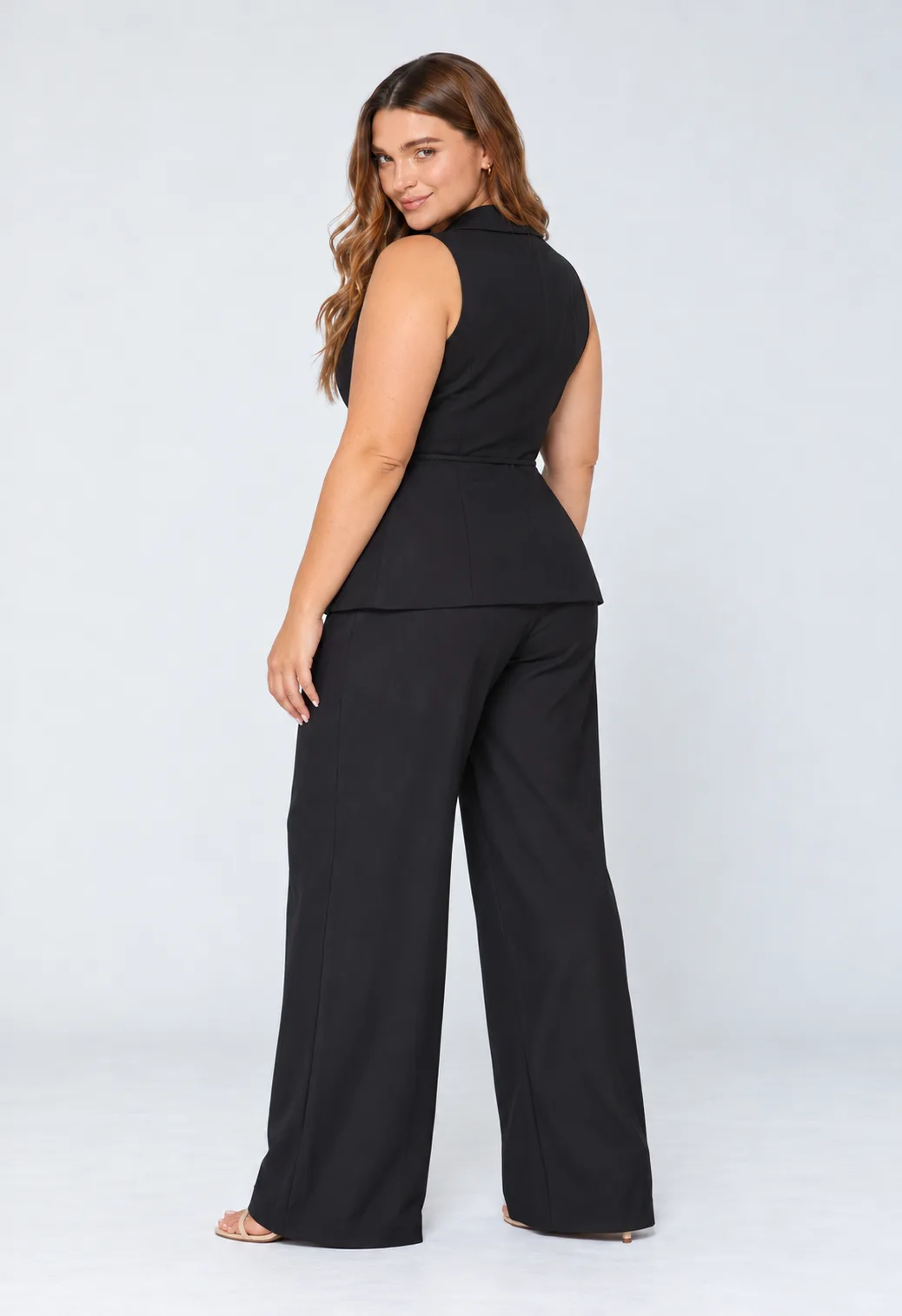 Set de chaleco bordado y pantalón palazzo para mujer – vista 4